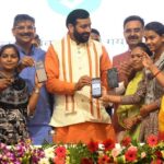 CM Nayab Singh giving lado Laxmi Yojna Benefits