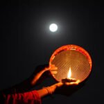 करवाचौथ पर बादलों का साया, देर से दिख सकता है चांद